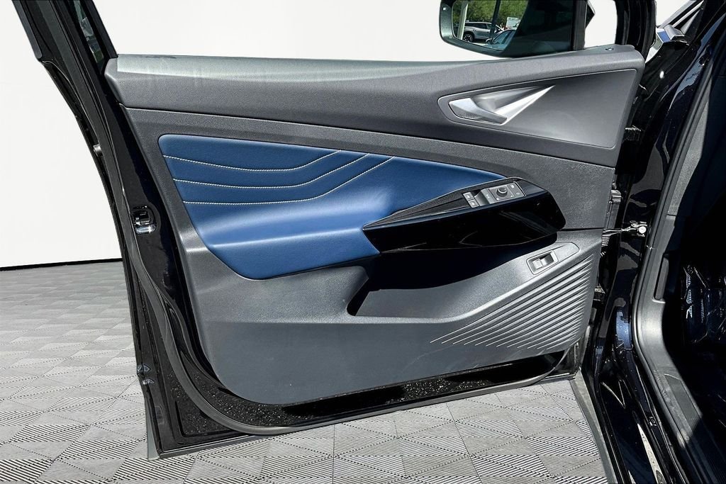 New 2026 Black Volkswagen Pro S image 21