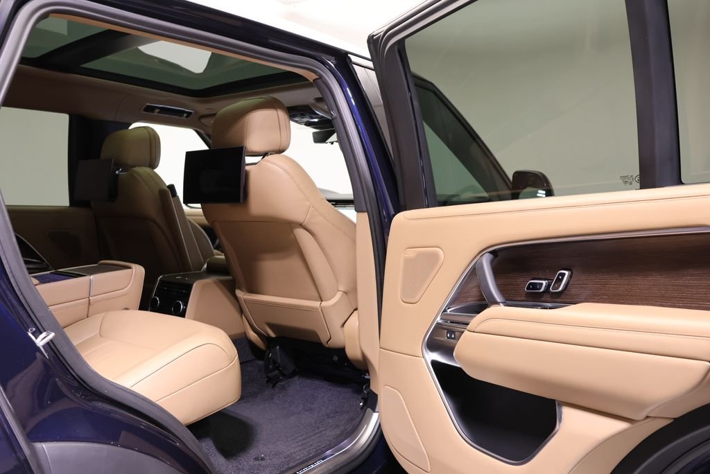 Used 2023 Portofino Blue Metallic Land Rover Autobiography image 44