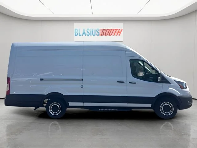 Used 2024 White Ford Base image 2