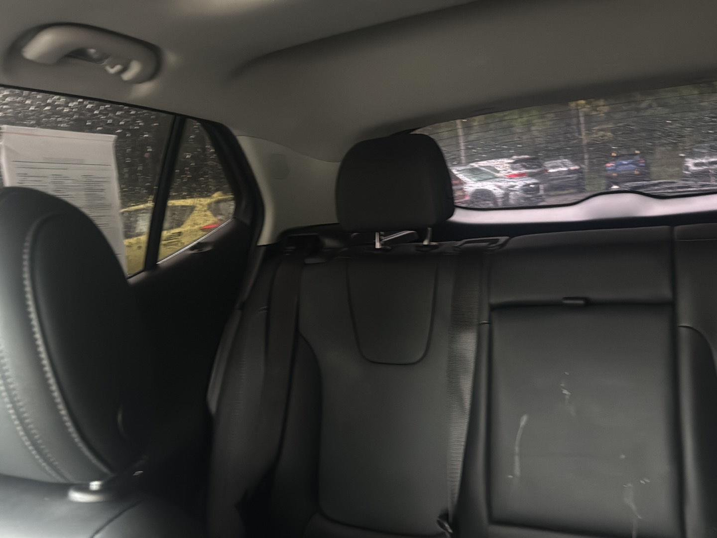 Used 2022 Ebony Twilight Metallic Buick Essence image 20