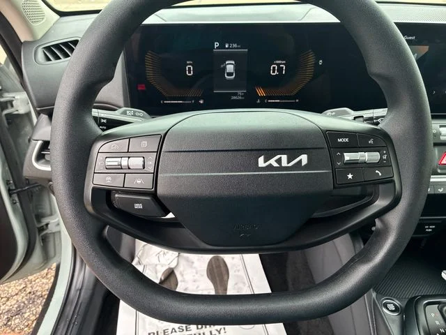 Used 2025 Haze Kia LXS image 19
