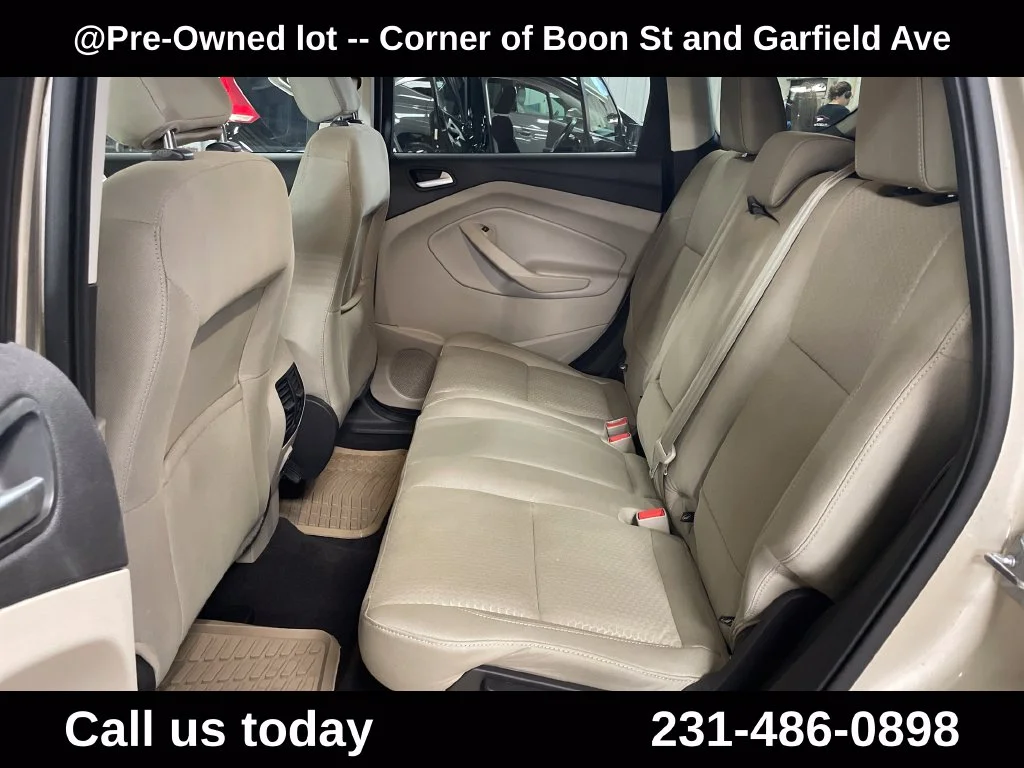Used 2018 Gold Ford SE image 19