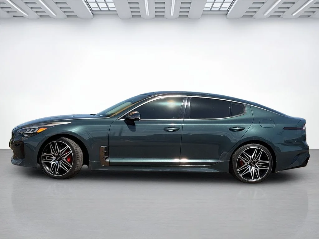Used 2022 Ascot Green Kia GT1 image 4