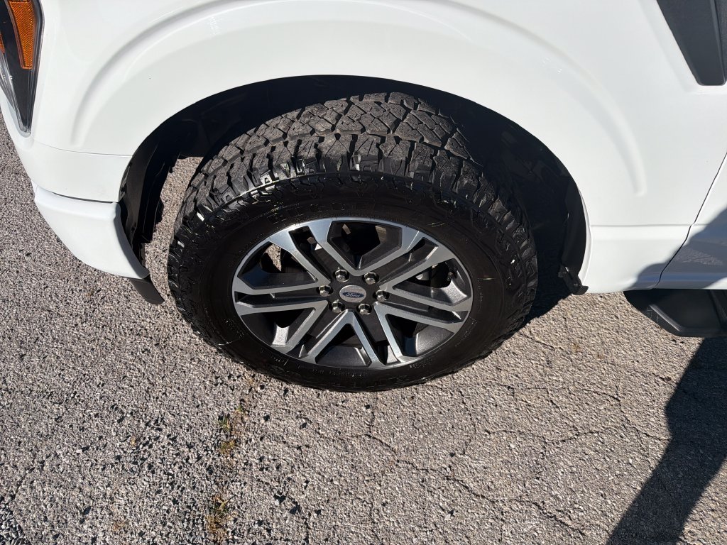 Used 2023 White Ford XL image 10
