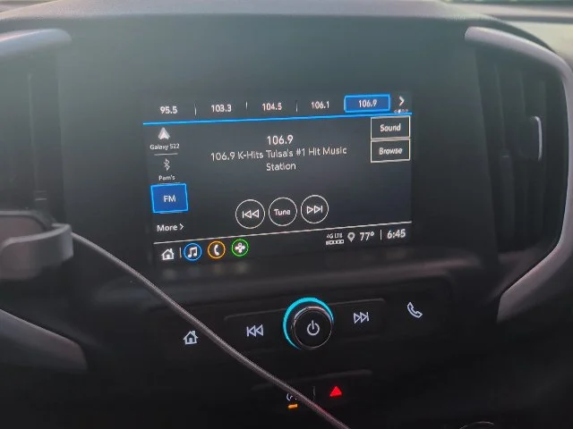 Used 2022 Black GMC SLE image 17