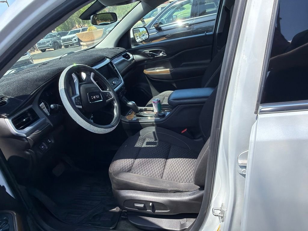 Used 2018 White GMC SLE-2 image 5