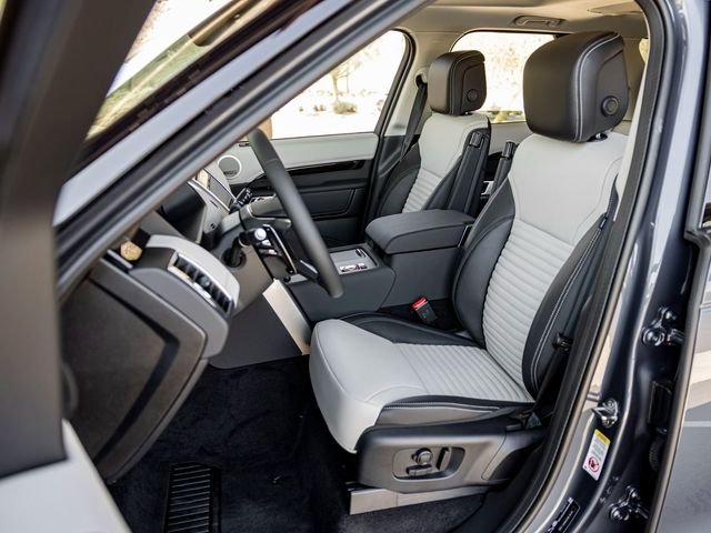 2025 Land Rover Discovery S - Photo 13