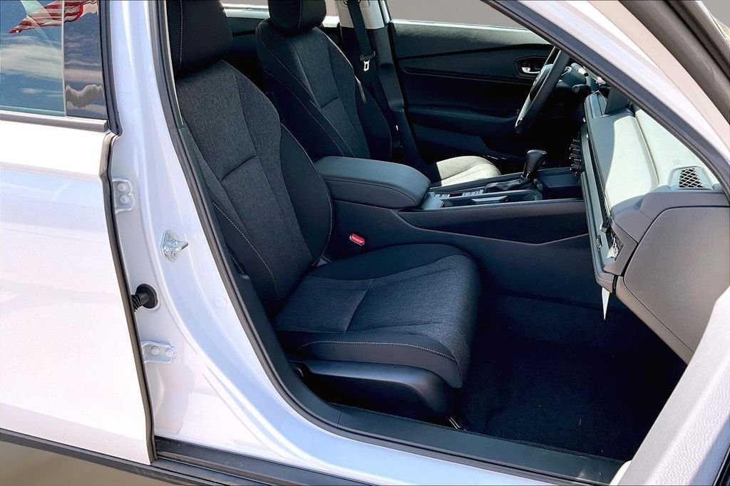 New 2026 Platinum White Pearl Honda SE image 10