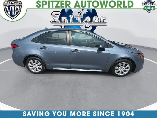 Used 2021  Toyota LE image 10