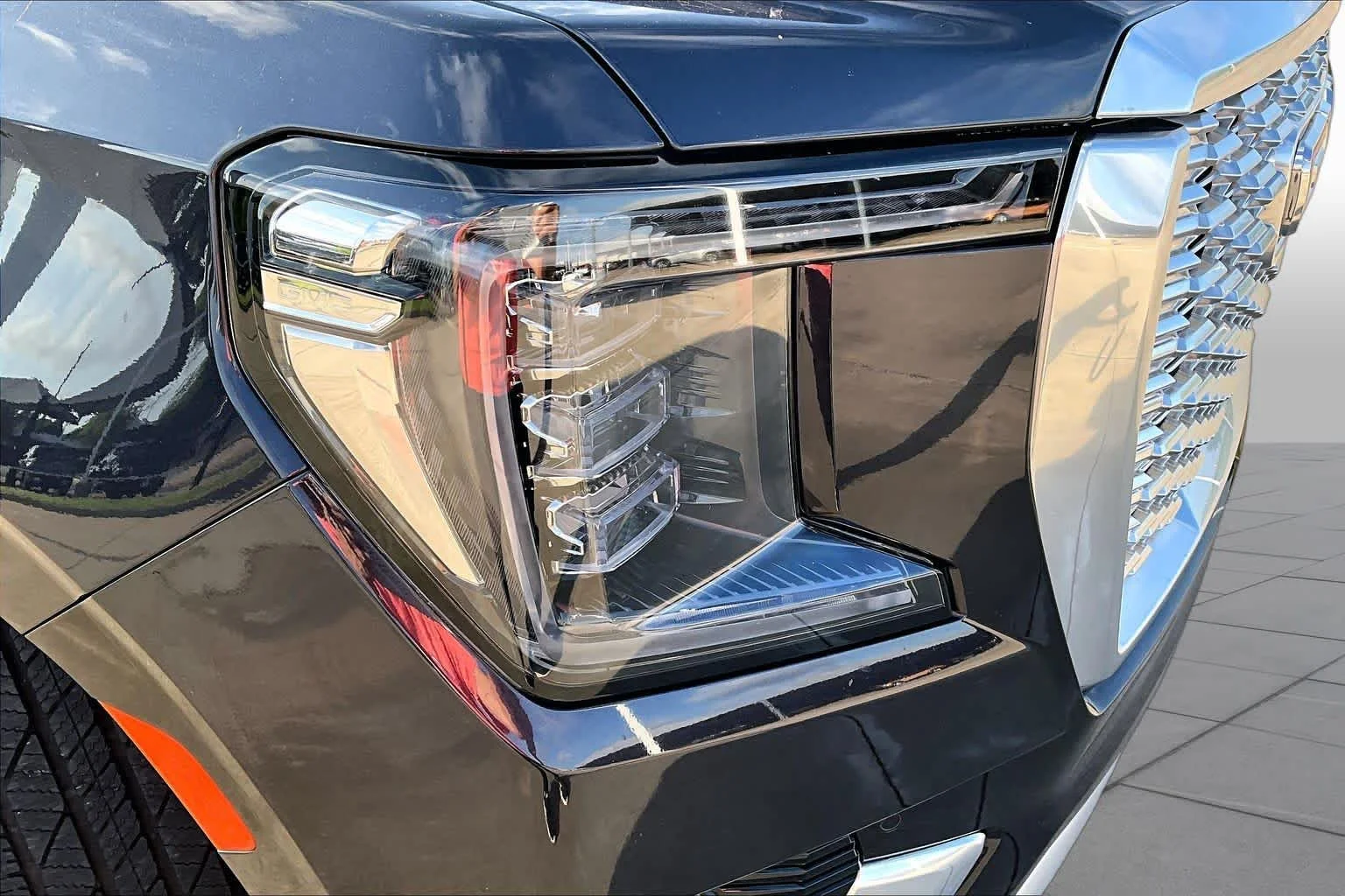 Used 2023 Titanium Rush Metallic GMC Denali image 26