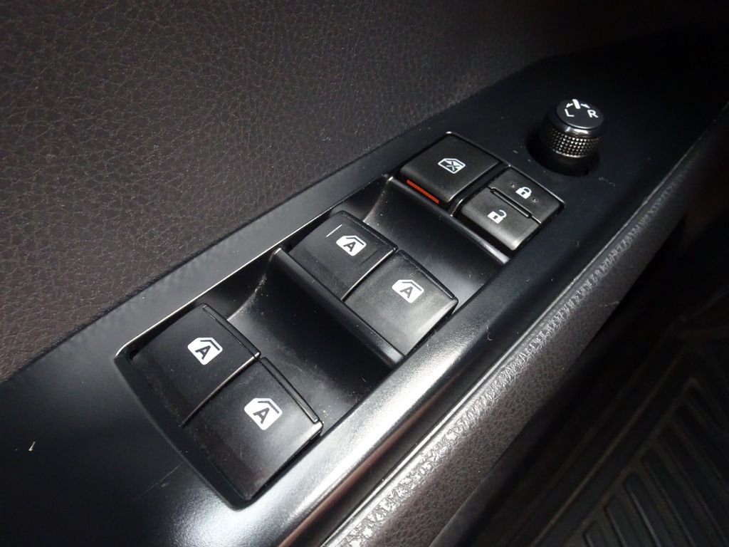 Used 2019 Silver Toyota SE image 22