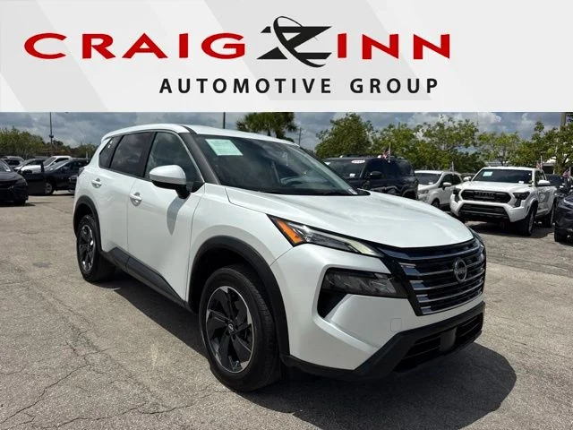 Used 2025 White Nissan SV image 1