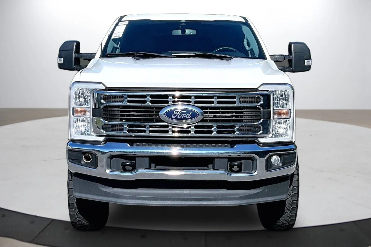 Used 2023 White Ford XLT image 3