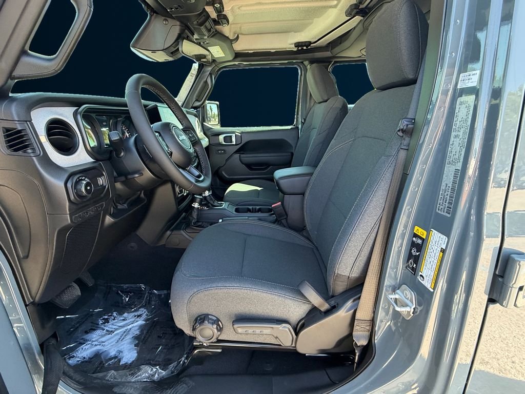 New 2026 Anvil Clear-Coat Exterior Paint Jeep Sport S image 10