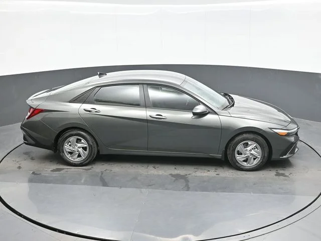 New 2026 Gray Hyundai SE image 16