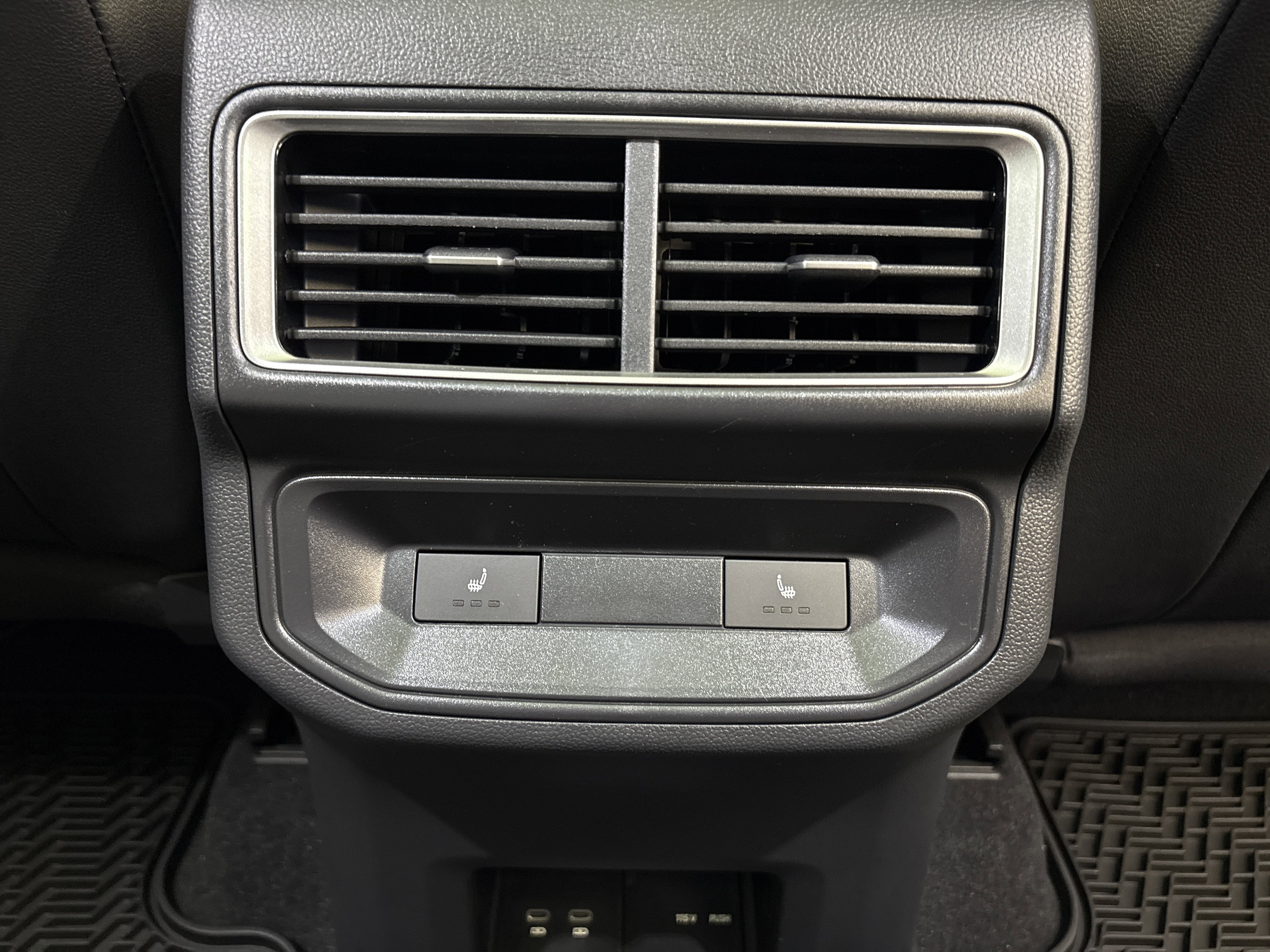 2025 Volkswagen Atlas Cross Sport SEL Premium R-LINE - Photo 27