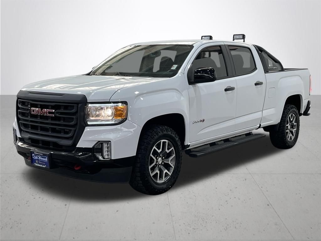 Used 2022 White GMC AT4 w/Leather image 2