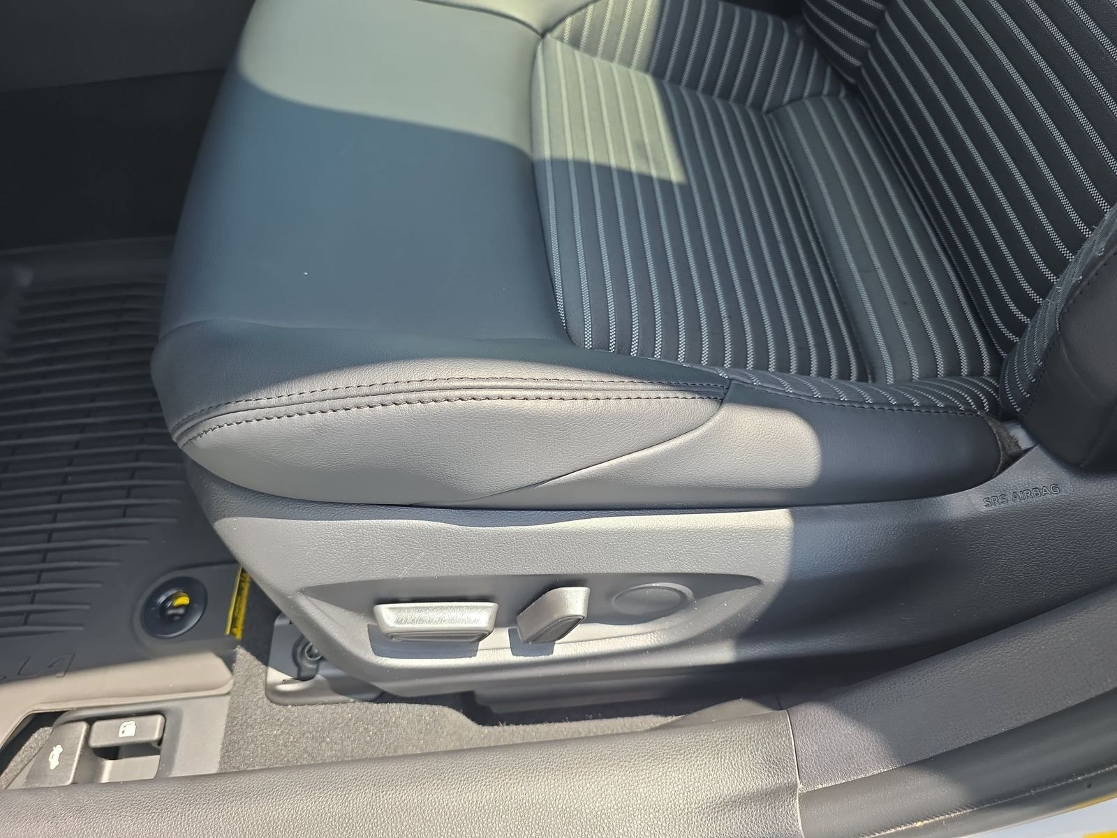 Used 2025 White Toyota XSE image 27