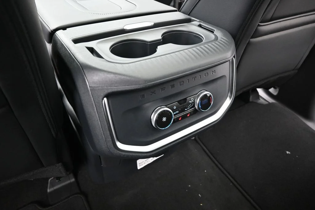 New 2026 Gray Ford Platinum image 22