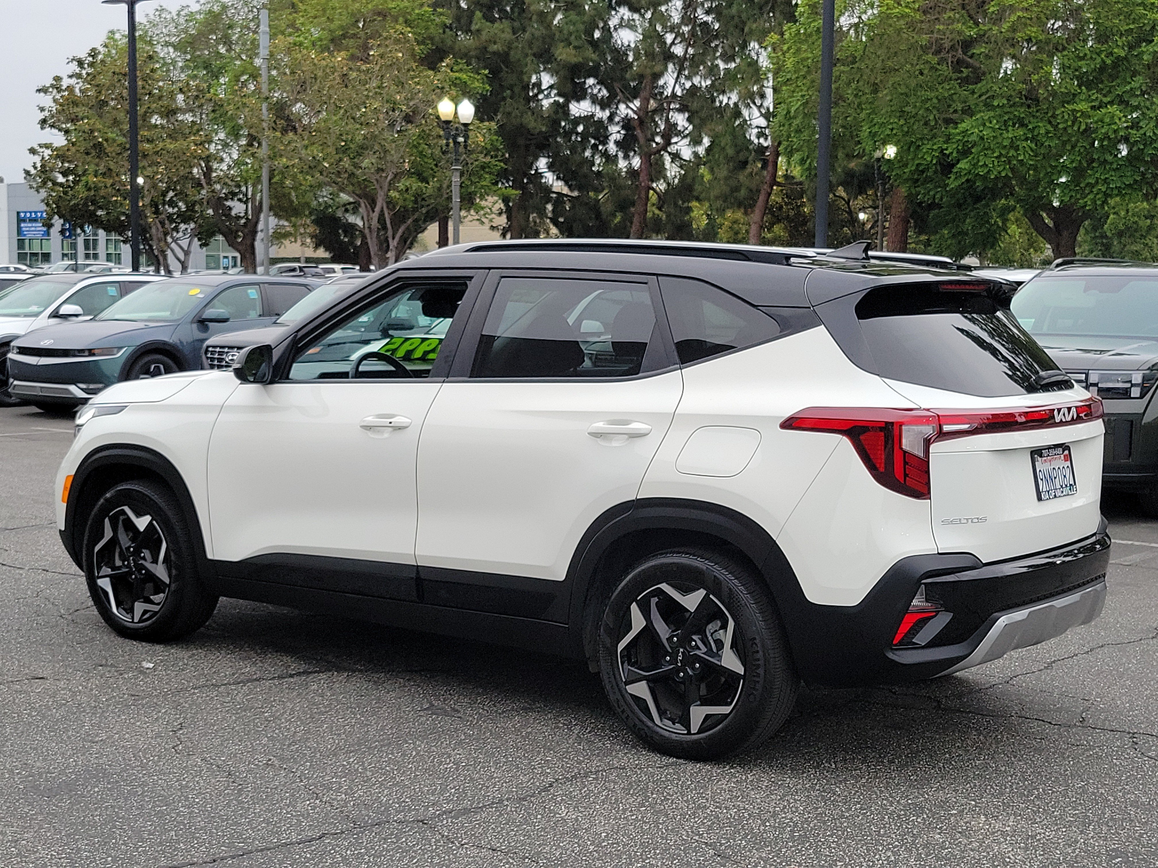 2025 Kia Seltos S - Photo 28