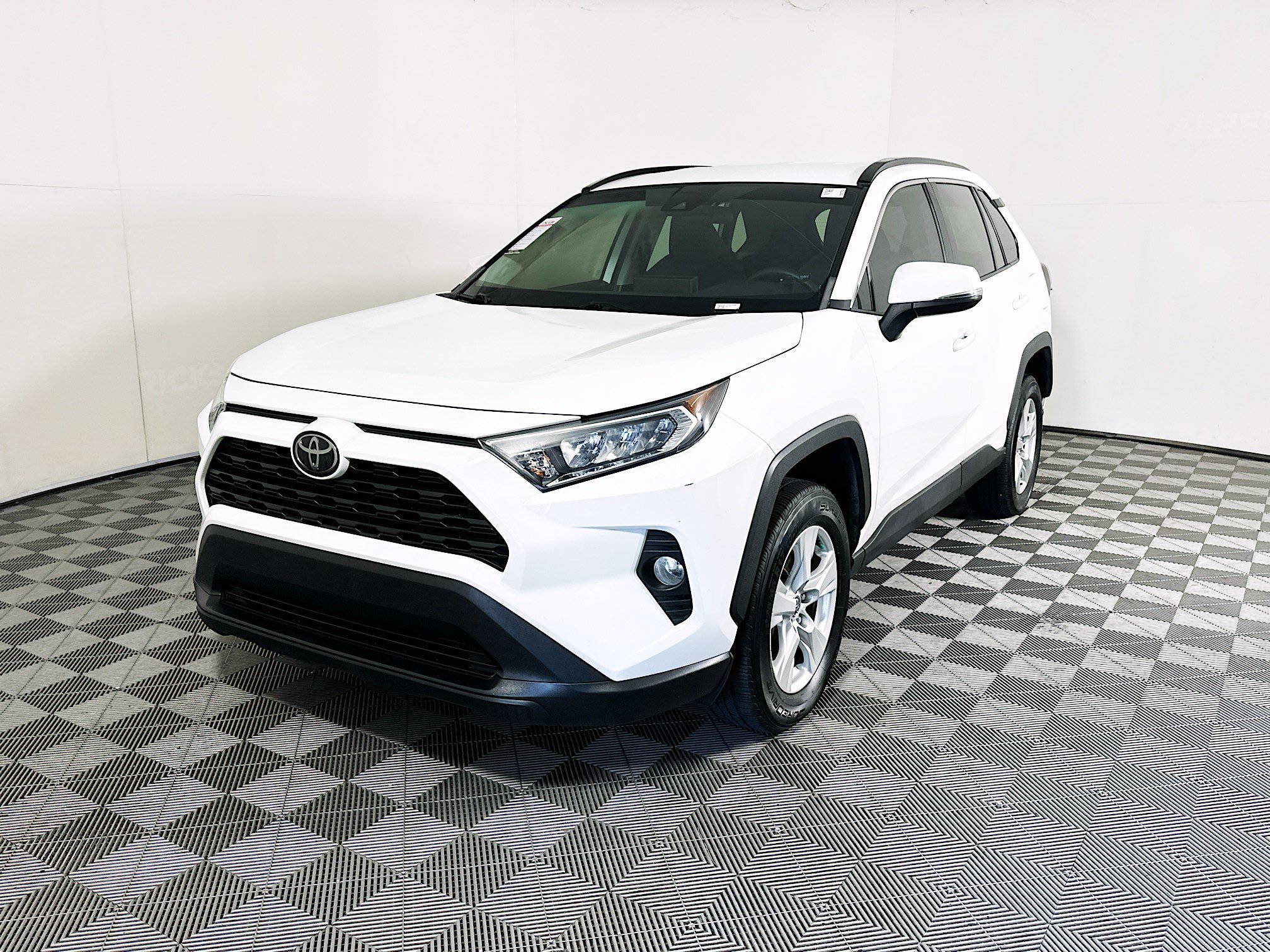 Used 2021 Super White Toyota XLE image 7