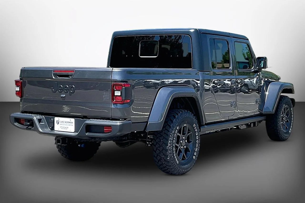New 2026 Granite Crystal Metallic Clearcoat Jeep Willys image 8