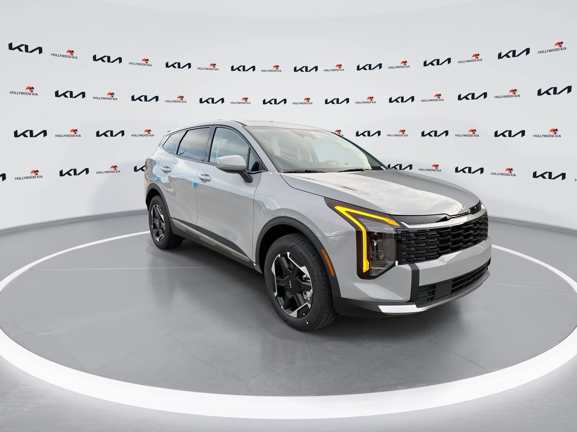 New 2027 Gravity Gray Kia S image 2