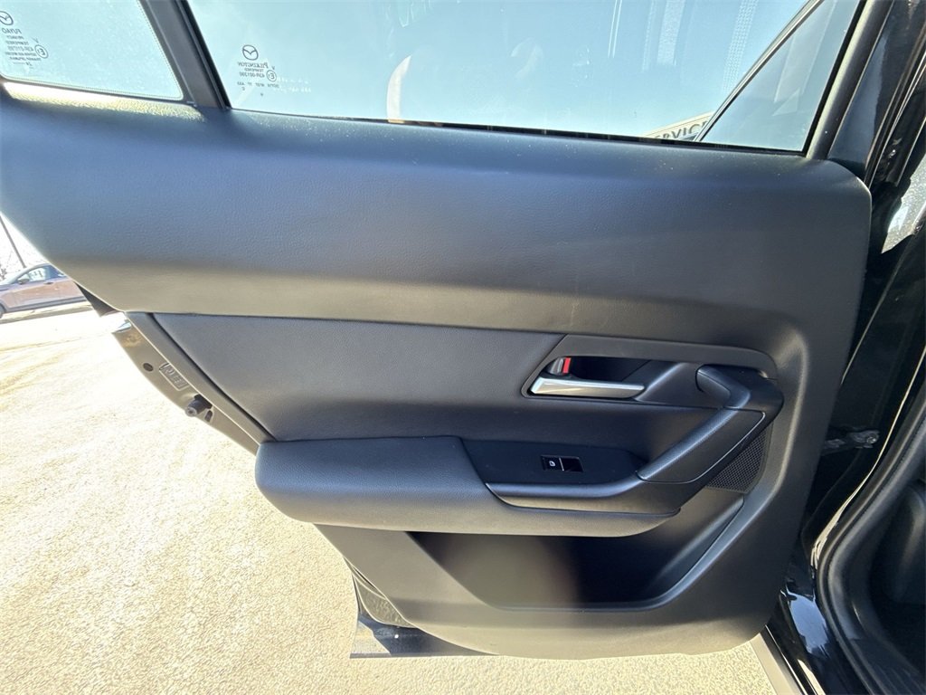 2025 MAZDA CX-50 - Image 21