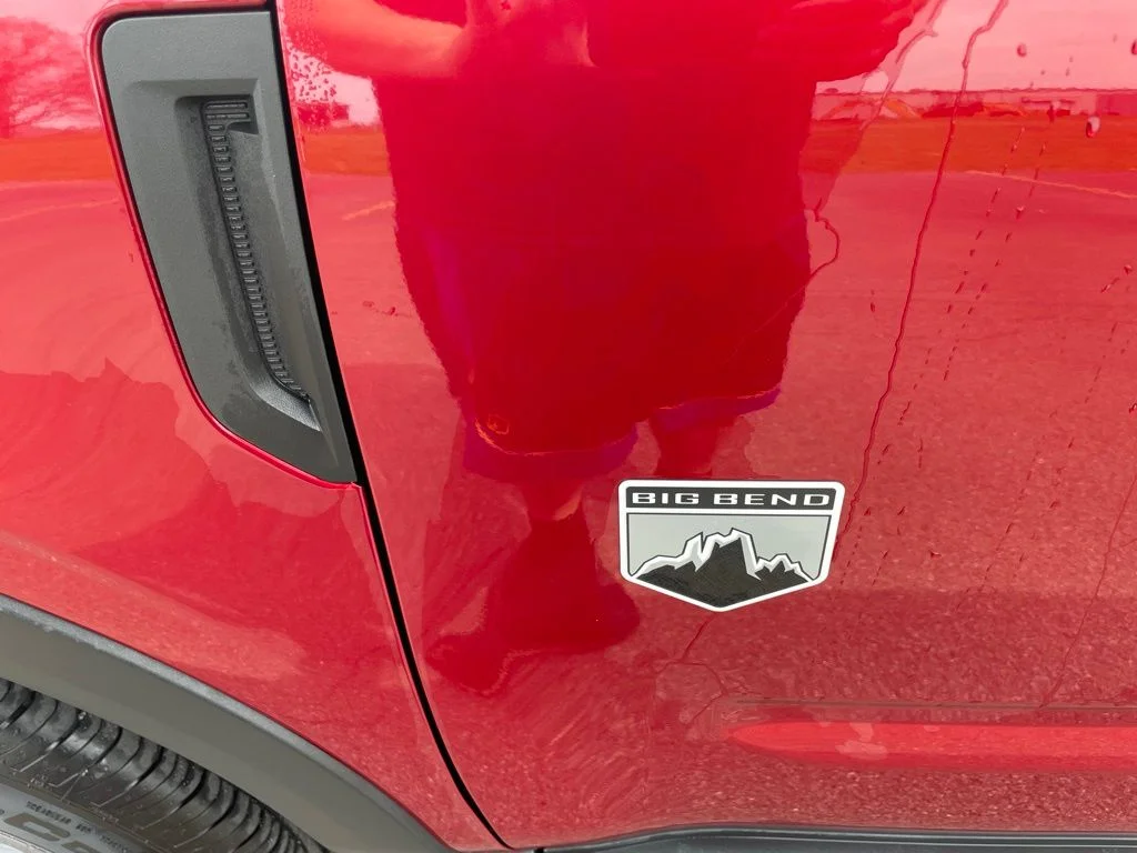 Used 2025 Red Ford Big Bend image 10