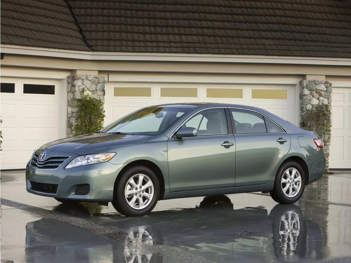 2010 Toyota Camry 2.5 Auto XLE's photo