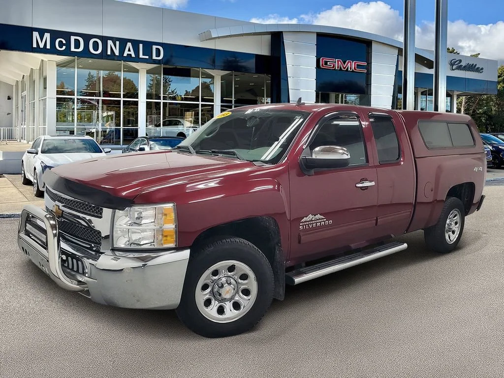 Used 2013 Deep Ruby Metallic Chevrolet LS image 1