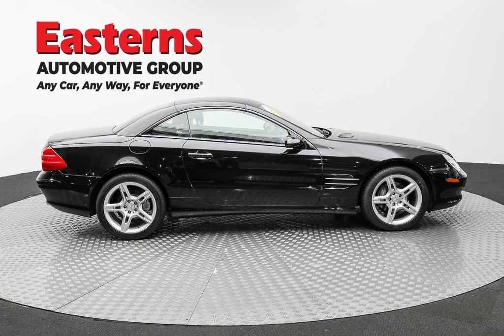 Used 2005 Black Mercedes-Benz SL 500 image 4