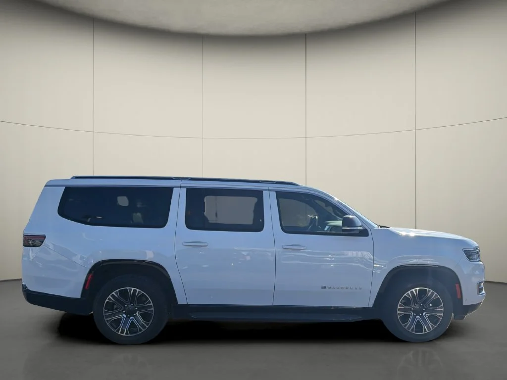 Used 2024 White Jeep Series II image 8