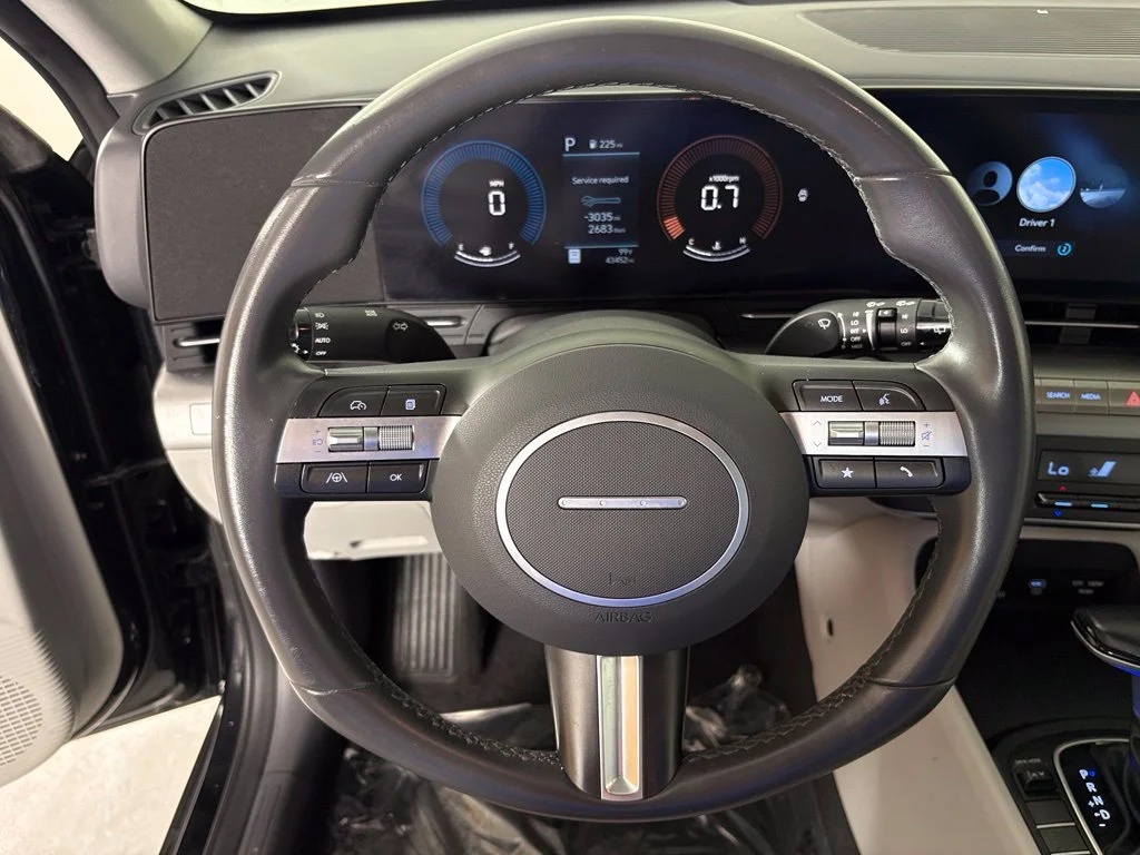 Used 2024 Black Hyundai SEL image 19