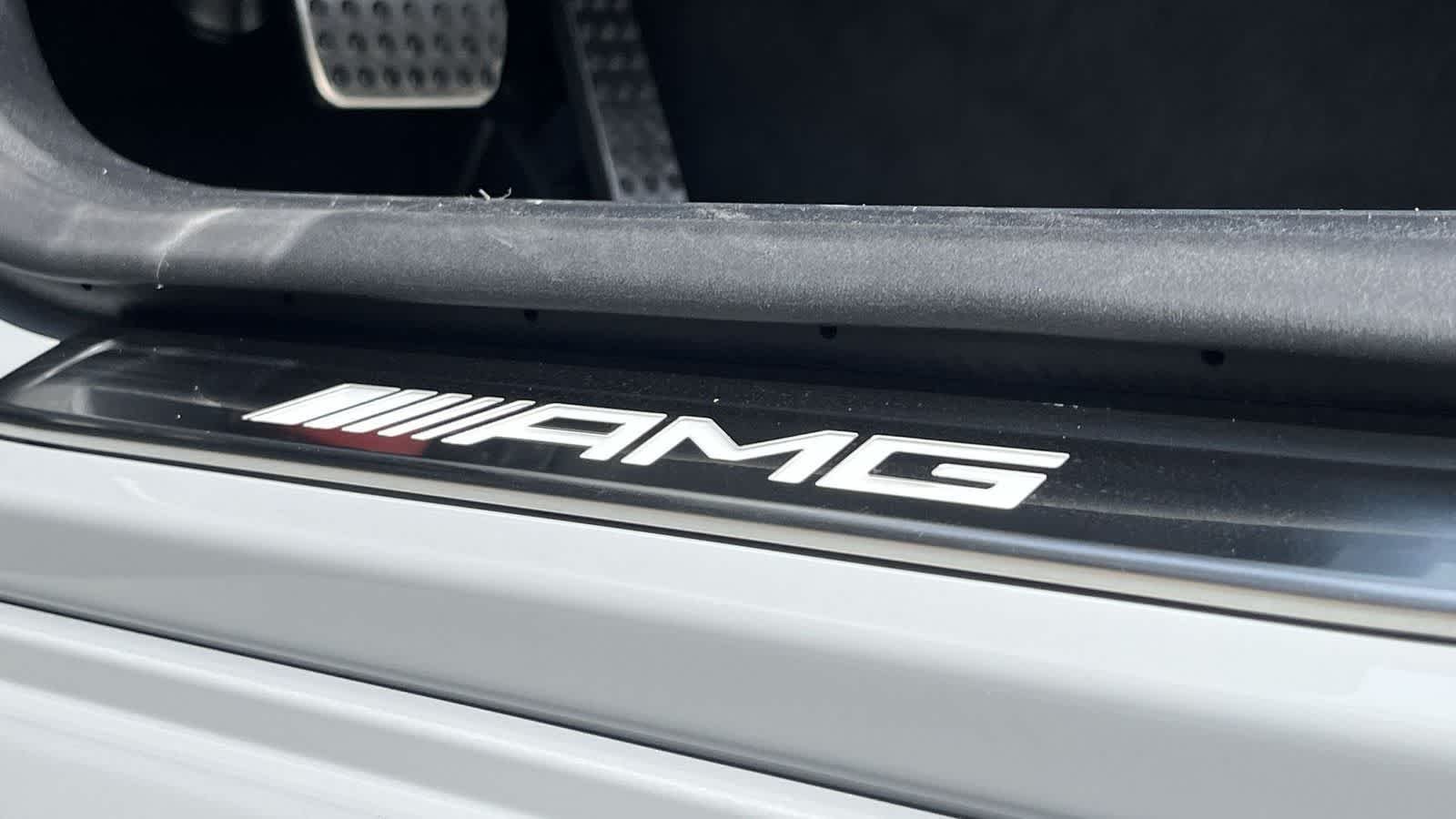 New 2026 MANUFAKTUR Alpine Grey Mercedes-Benz AMG® E 53 E image 21