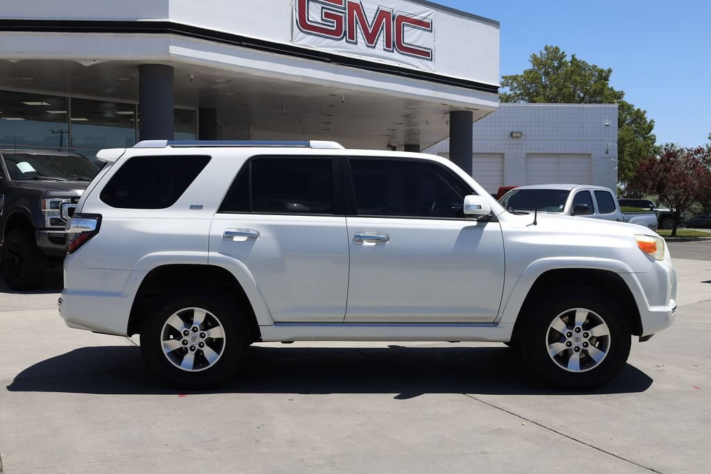 Used 2013 Blizzard Pearl Toyota SR5 image 7