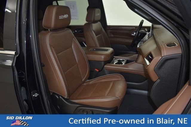 Used 2022 Midnight Blue Metallic Chevrolet High Country image 9