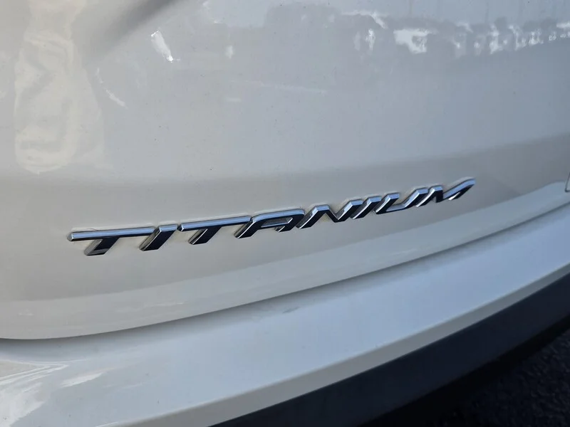 Used 2021 White Metallic FORD TITANIUM image 11