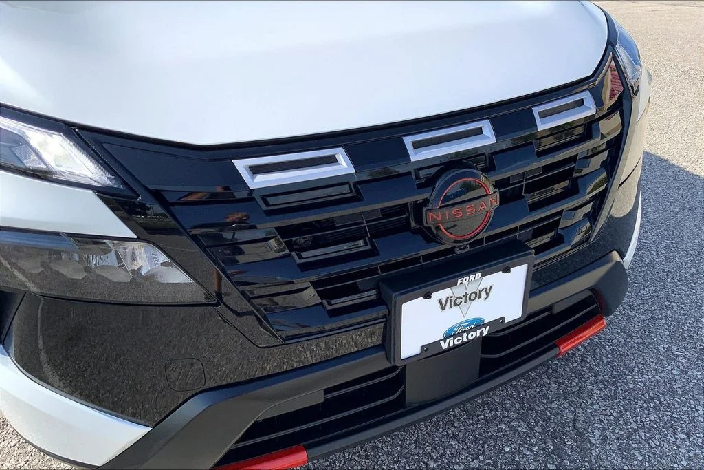 Used 2026 White Nissan Rock Creek image 29