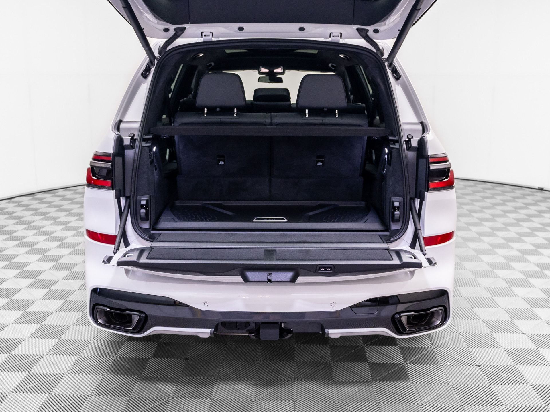 New 2027 Mineral White Metallic BMW xDrive40i image 38