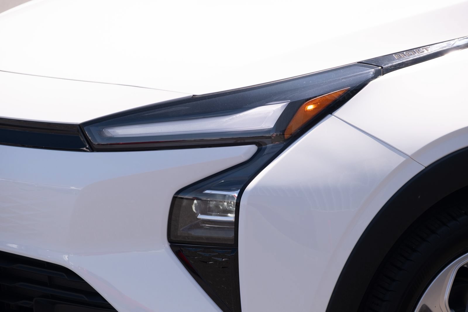 2027 Chevrolet Bolt LT - Photo 18