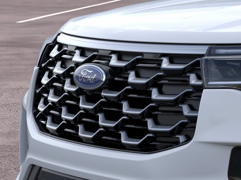 New 2026 Space White Metallic Ford Platinum image 57