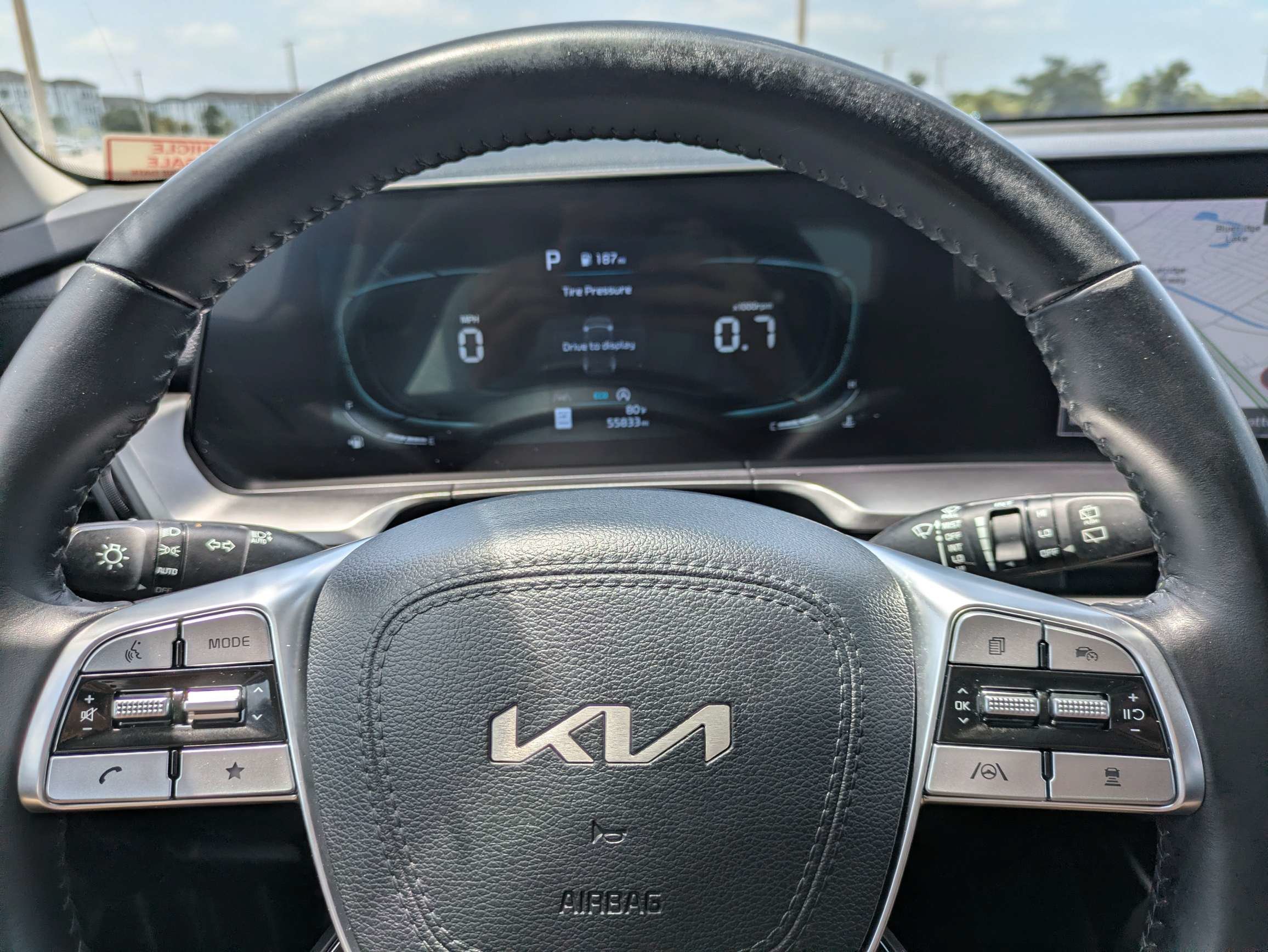 Certified Used 2024 Gravity Gray Kia LX image 34