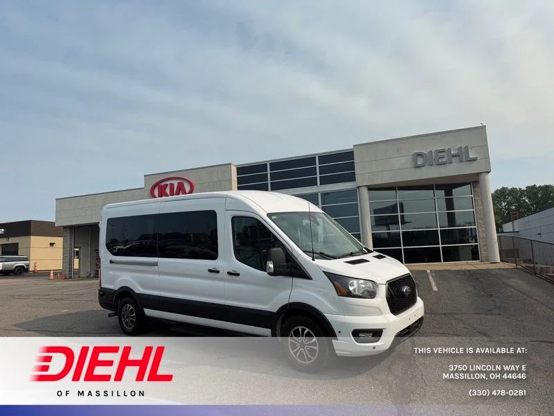 Used 2024 White Ford XL image 1