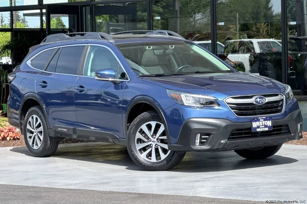2020 Subaru Outback Premium's photo