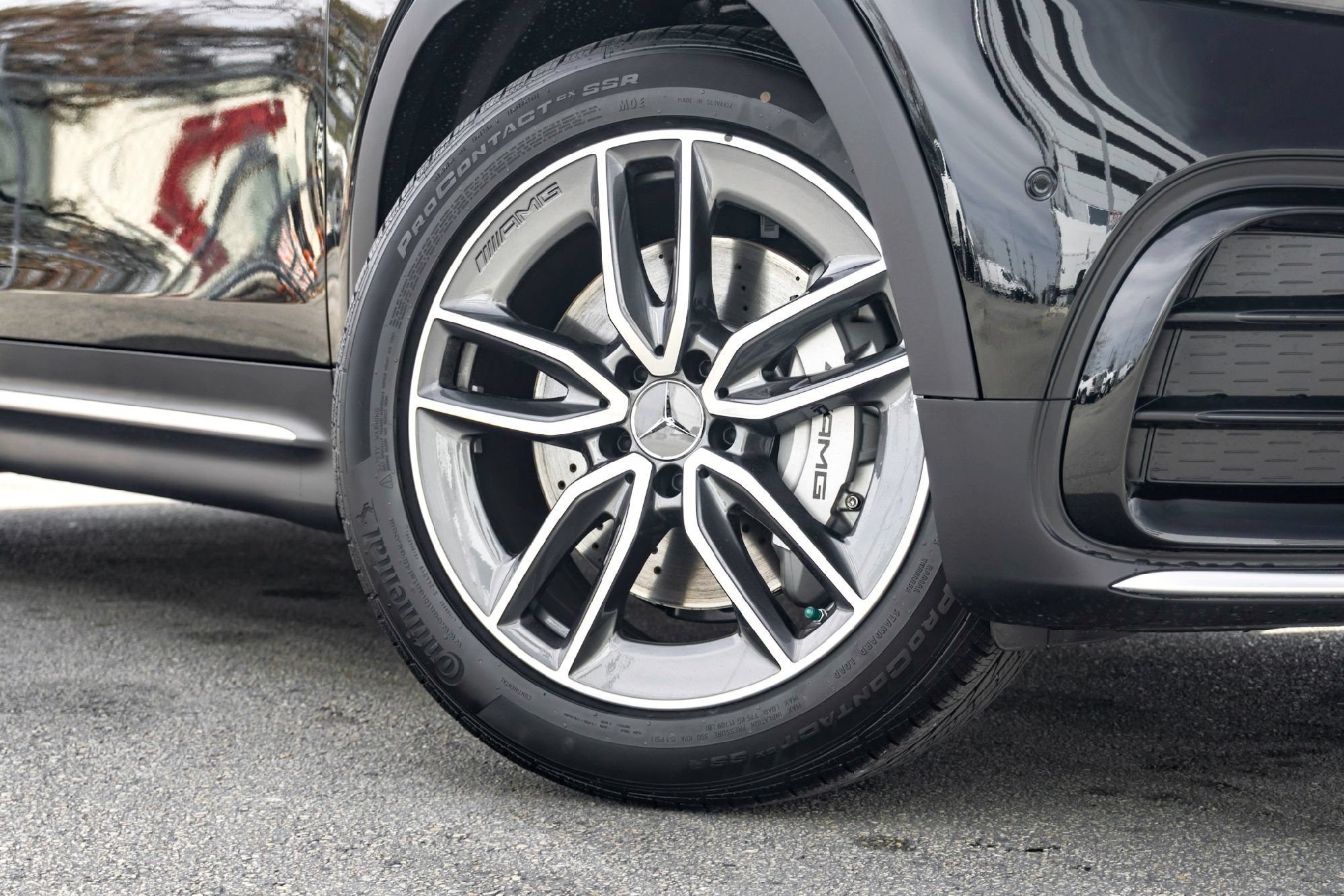 New 2026 Night Black Mercedes-Benz AMG® GLB 35 4MATIC® SUV image 25