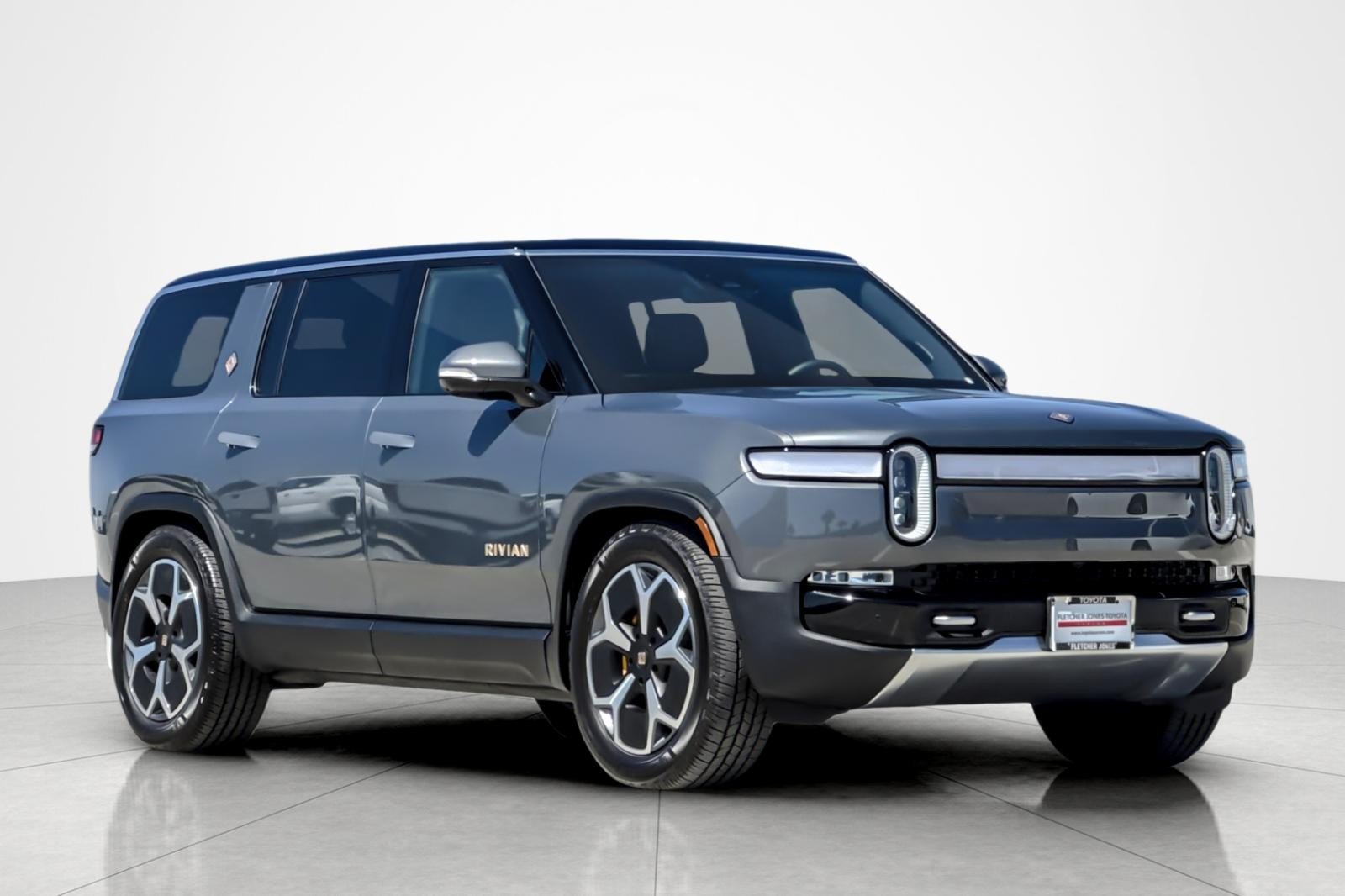 Used 2024 GRAY Rivian Adventure image 7