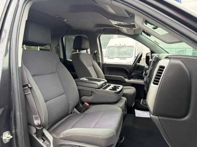 Used 2016 Gray Chevrolet LT image 32