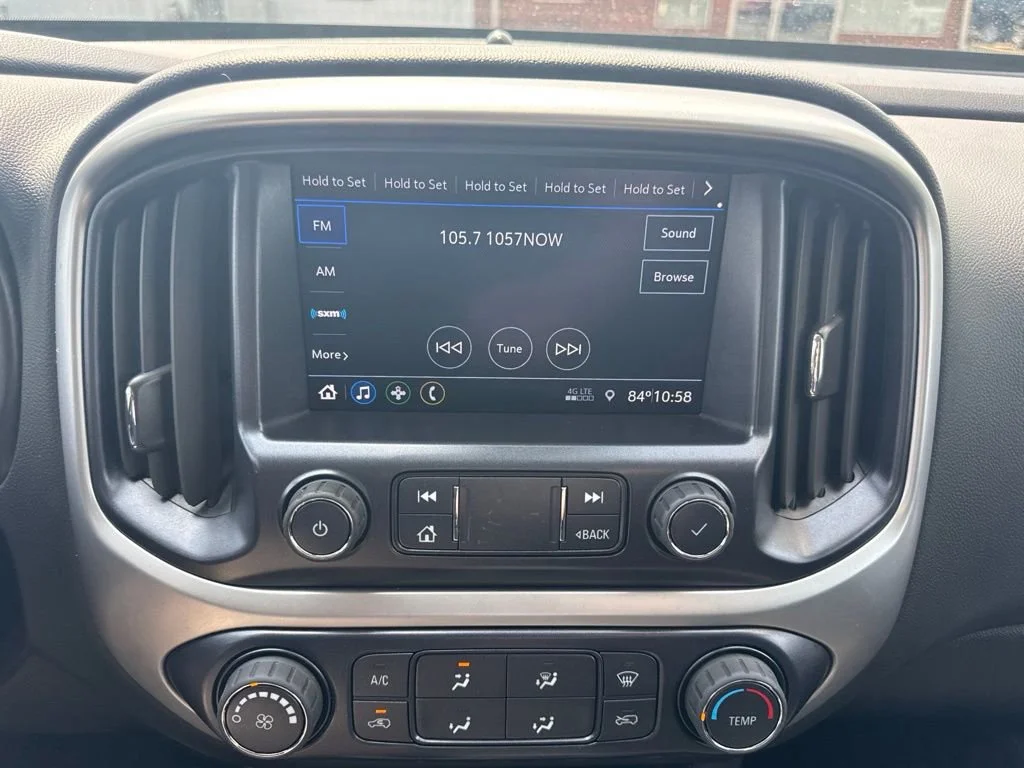 Used 2022 Summit White Chevrolet LT image 16