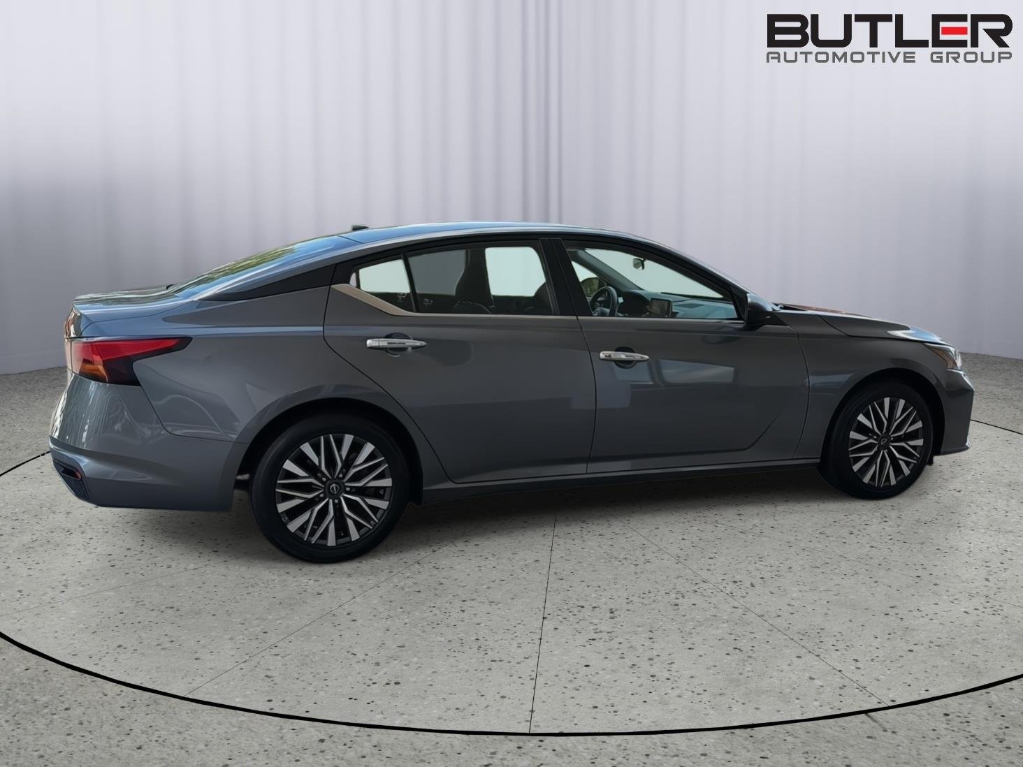 Used 2025 Gun Metallic Nissan SV image 7